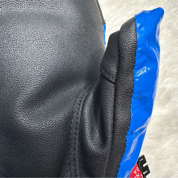 Kombi Mittens Blue & Black Size Extra Small - Picture 12 of 12